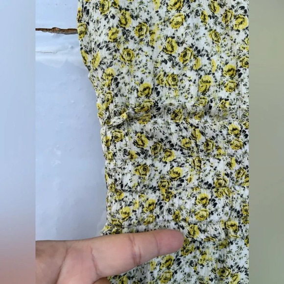 WAYF Leanne Double Slit Smocked Midi Dress small - Picture 6 of 13